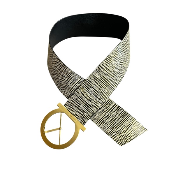 Salvatore Ferragamo textured wide belt with Gancini gold buckle small - Picture 1 of 12
